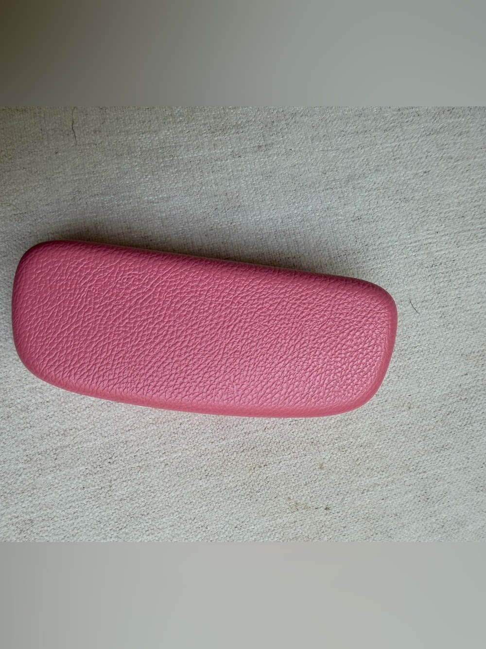 Emilio Pucci Pink Textured Eyeglass Case with signature green cleaning cloth.